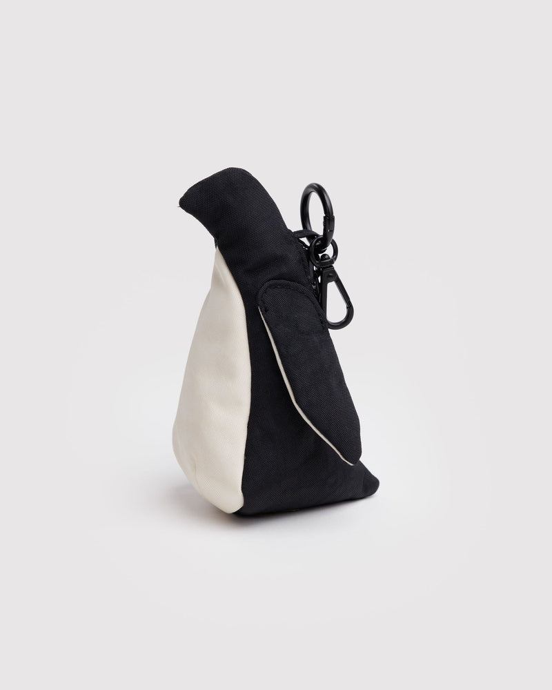 BAGGU  Penguin Charm - Black & White