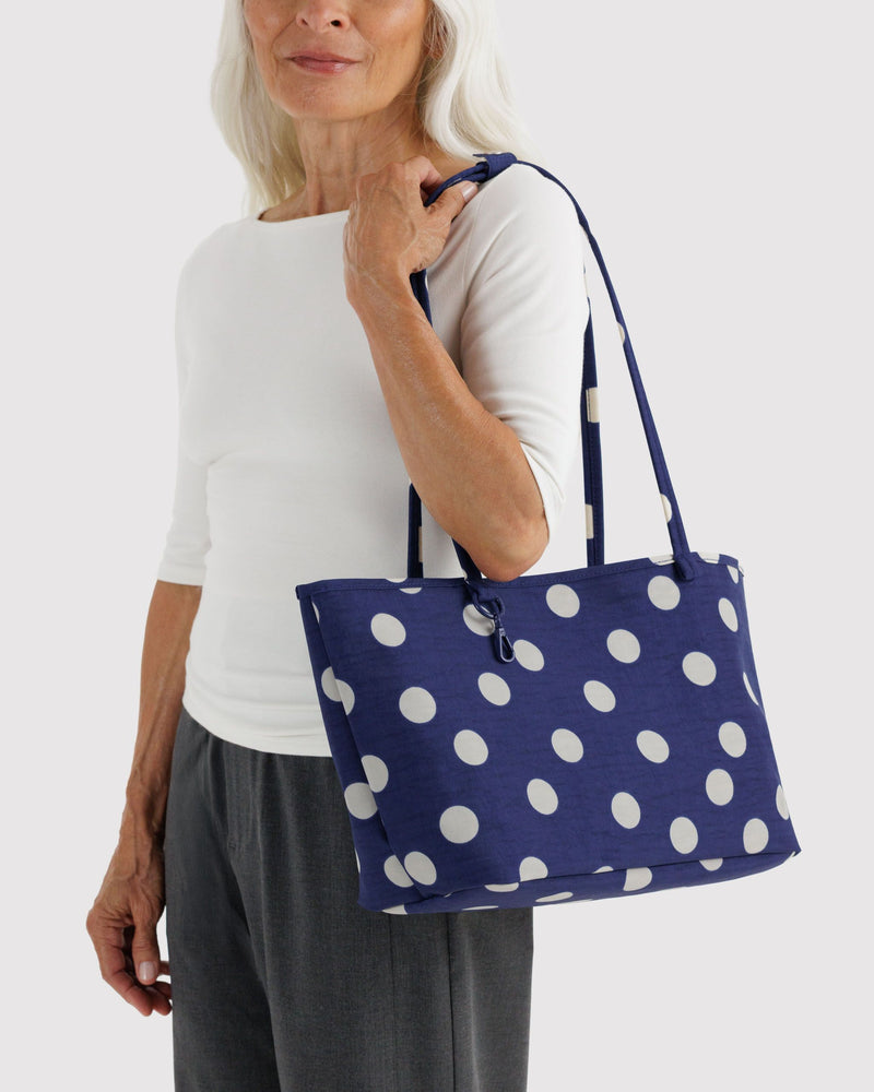 BAGGU  Medium Nylon Reversible Tote - Navy Polka Dot Mix
