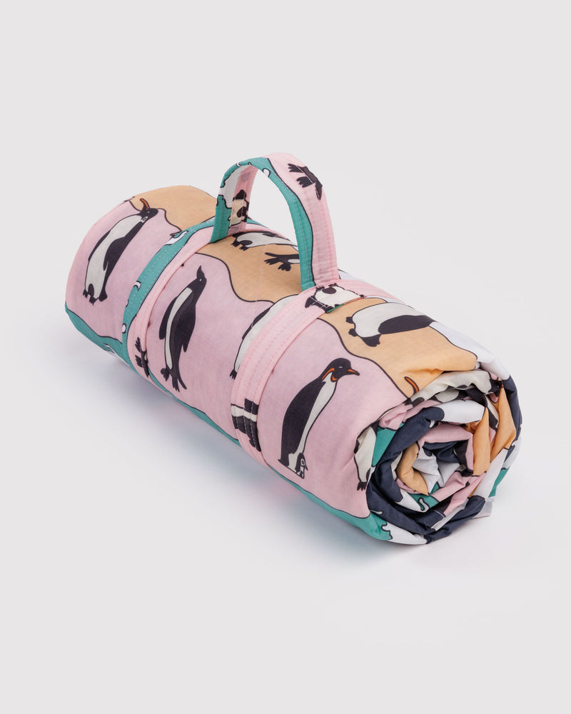 BAGGU  Puffy Picnic Blanket - Penguin