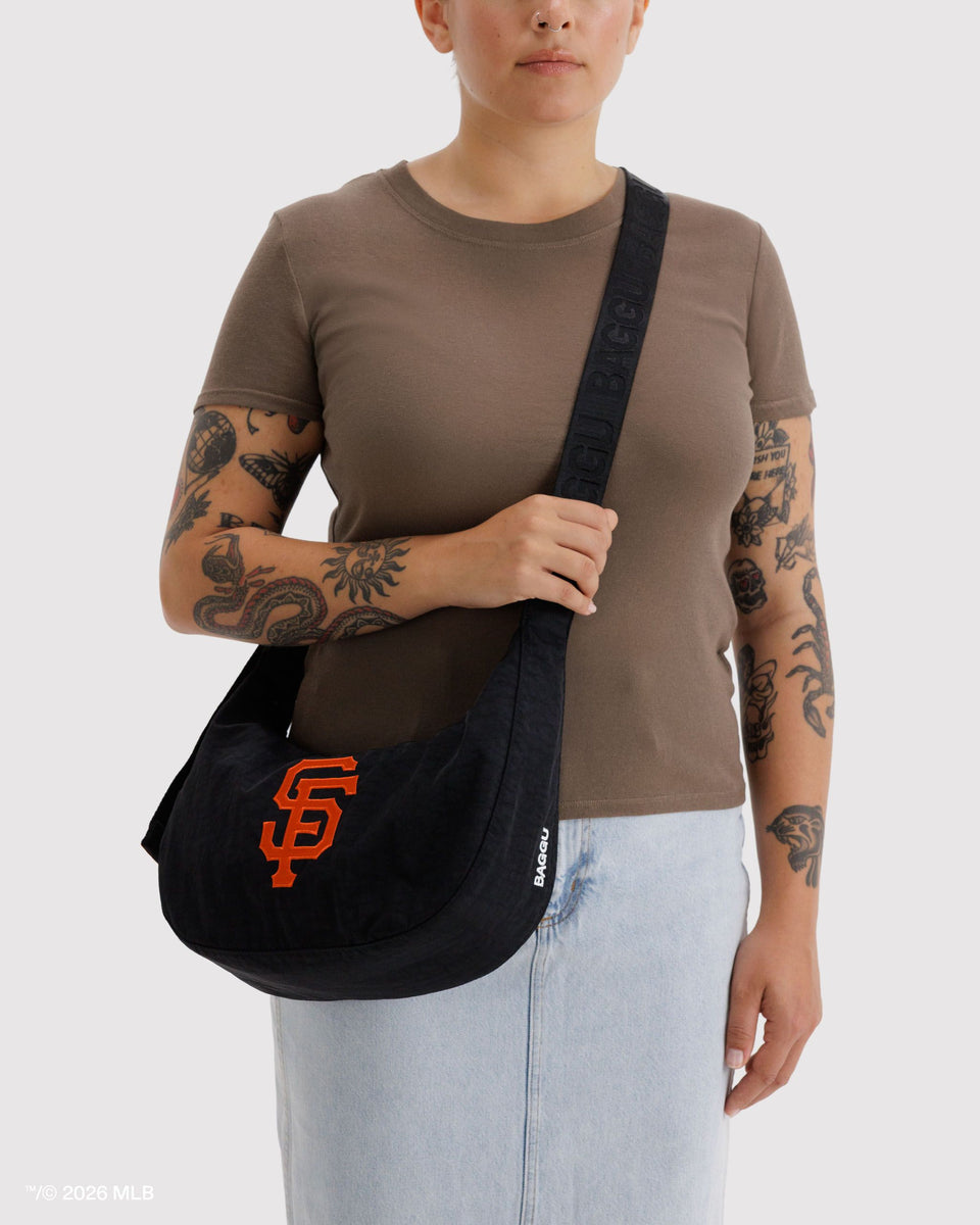 BAGGU New Arrivals Medium Nylon Crescent Bag - San Francisco Giants™