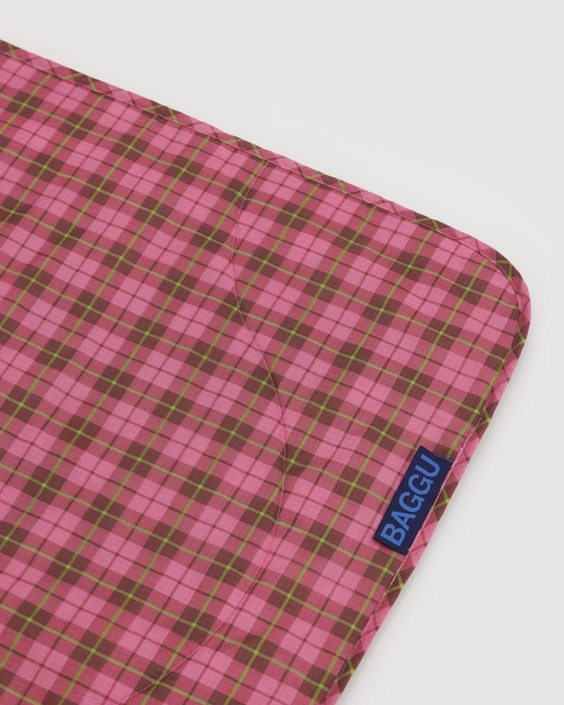 BAGGU  Puffy Picnic Blanket - Azalea Pink Tartan