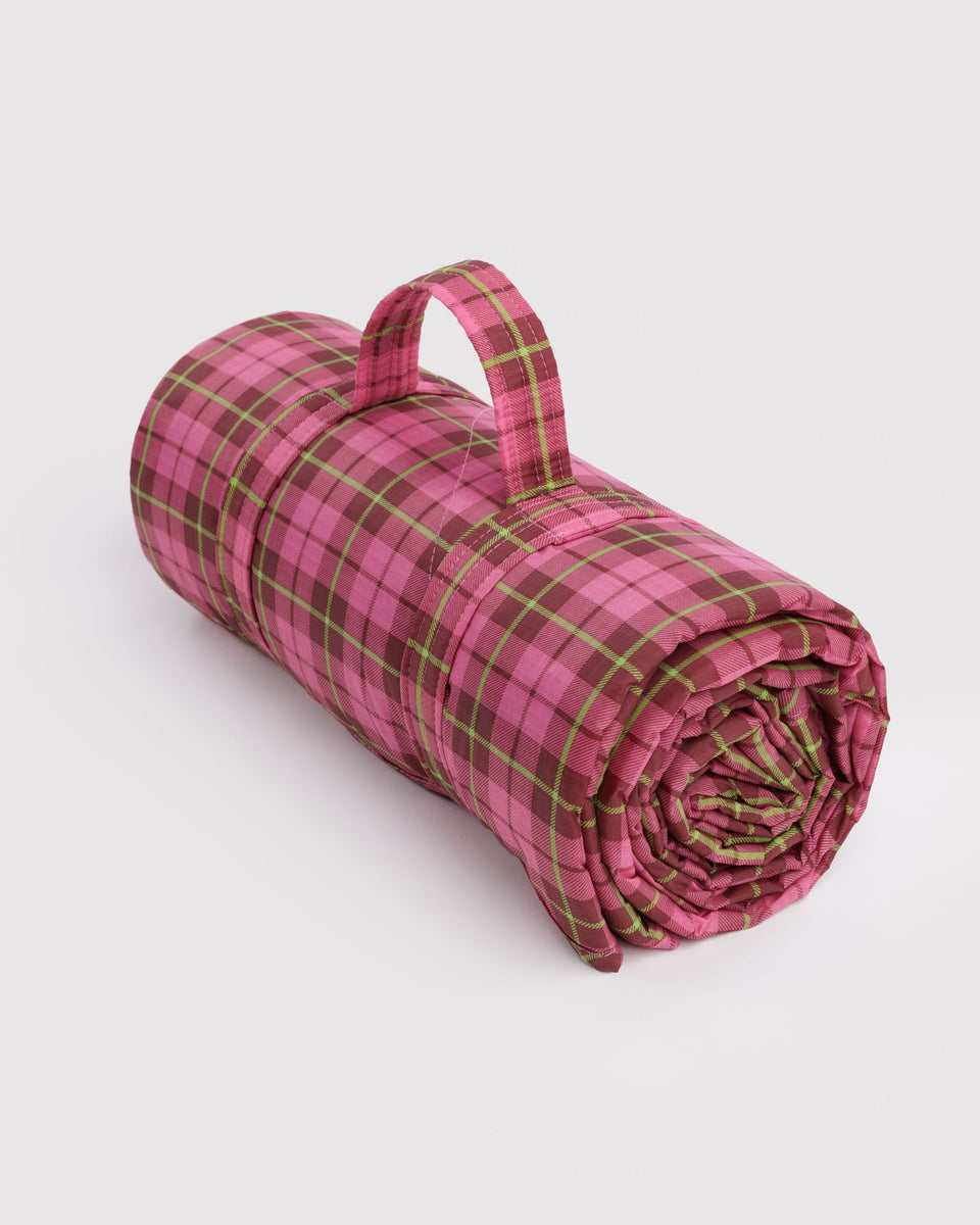 BAGGU Home & Outdoor Puffy Picnic Blanket - Azalea Pink Tartan