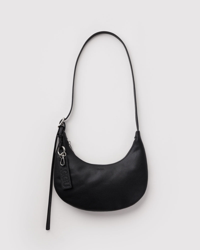 BAGGU  Small Recycled Leather Flat Crescent - Black