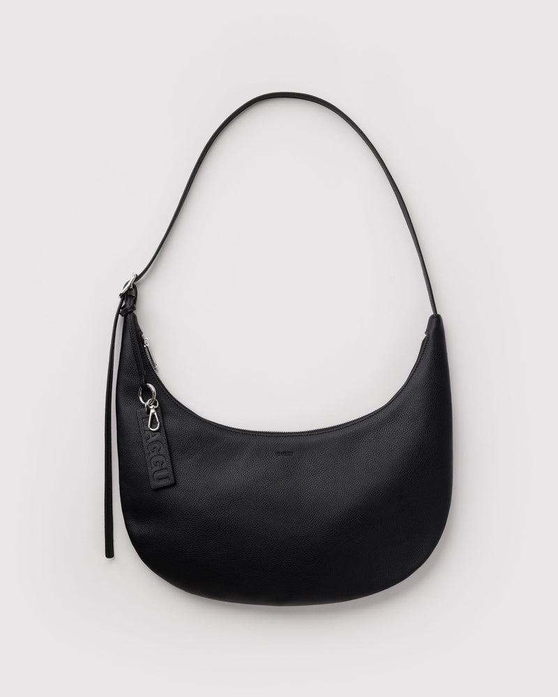 BAGGU  Medium Recycled Leather Flat Crescent - Black