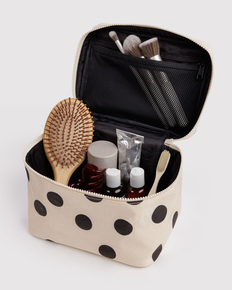 BAGGU  Large Cosmetic Case - Cream and Black Polka Dot