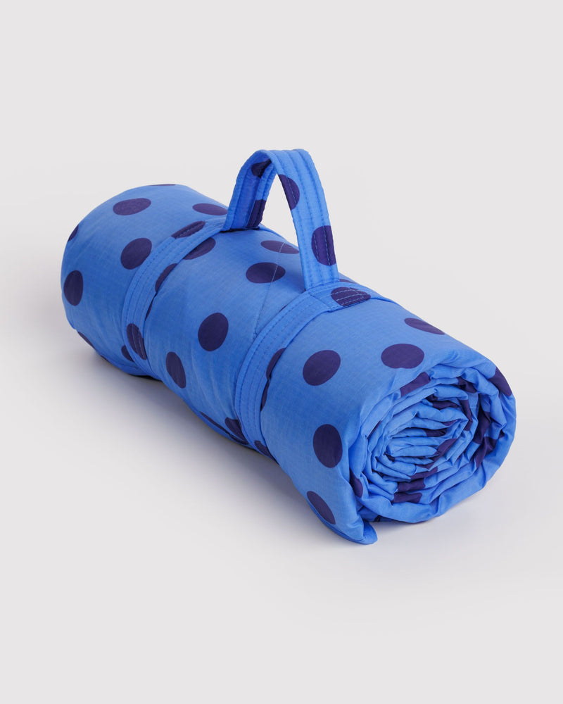 BAGGU  Puffy Picnic Blanket - Blue Polka Dot