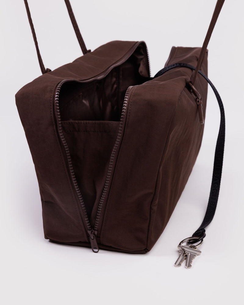 BAGGU  Medium Nylon Bowler Bag - Coffee