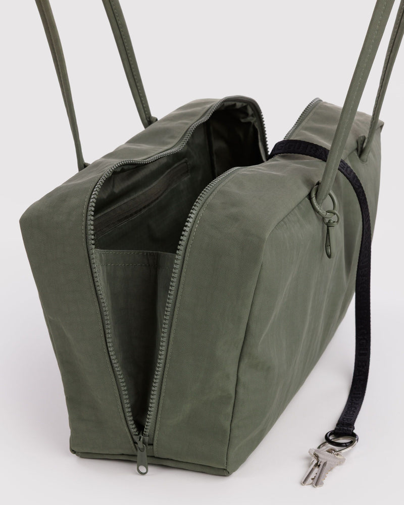 BAGGU  Medium Nylon Bowler Bag - Caper