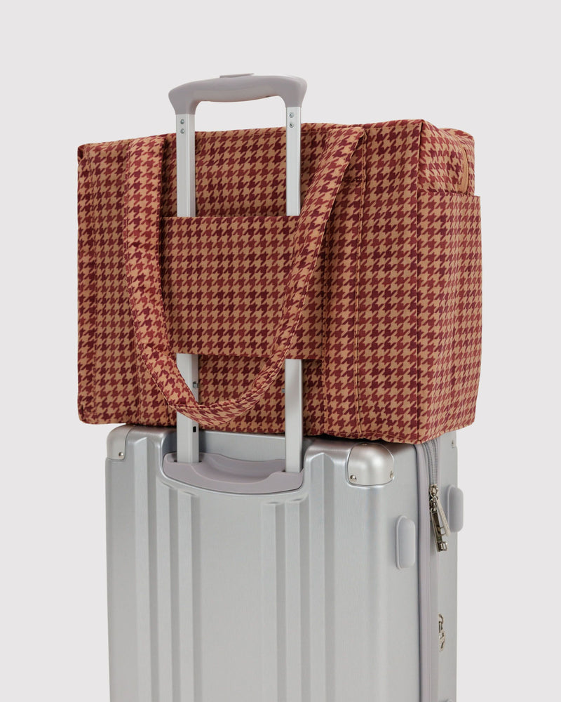 BAGGU  Small Cloud Carry-On - Tan Houndstooth