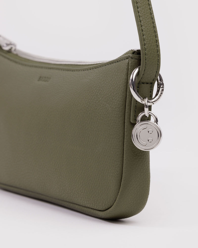 BAGGU  Recycled Leather Pochette - Loden