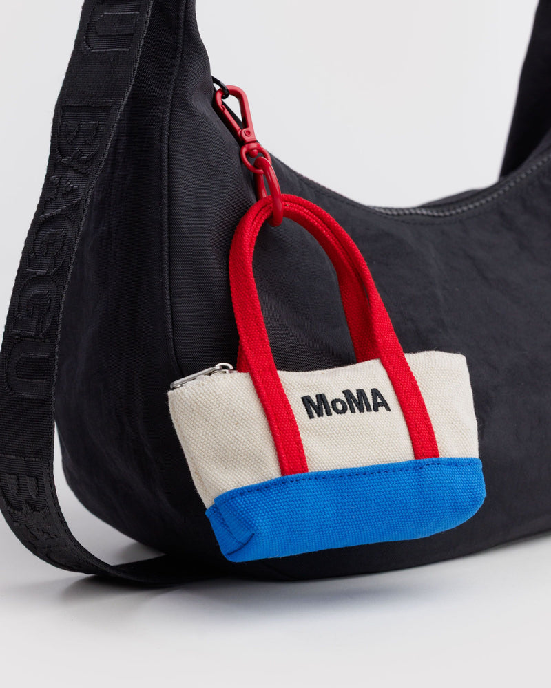 BAGGU  MoMA Tote Charm - Red/ Blue