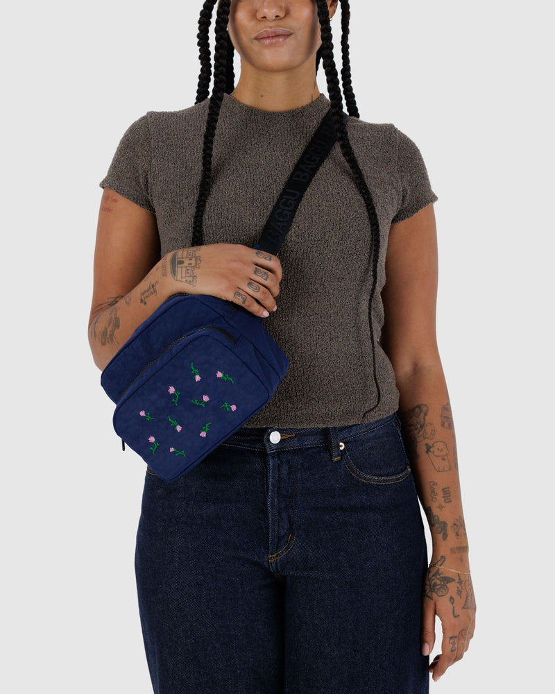 BAGGU.com Fanny Pack Fanny Pack - Embroidered Wildflower