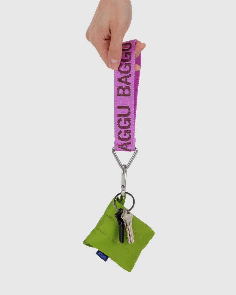 BAGGU.com  Logo Keychain - Pink