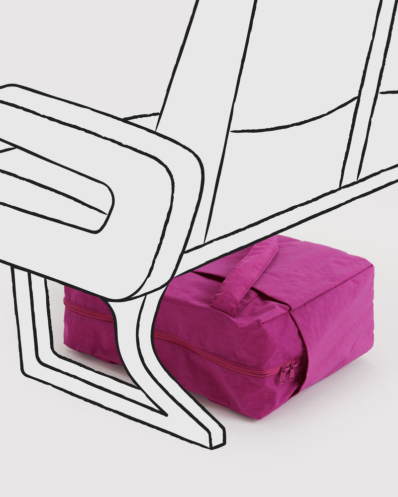 BAGGU  Small Cloud Carry-On - Deep Fuchsia