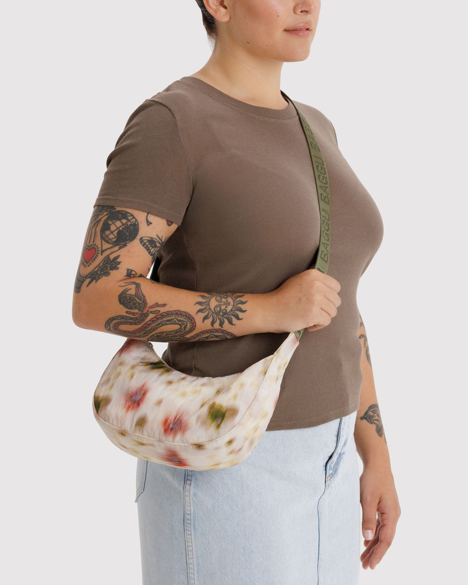 BAGGU Products Small Nylon Crescent Bag - Abstract Floral