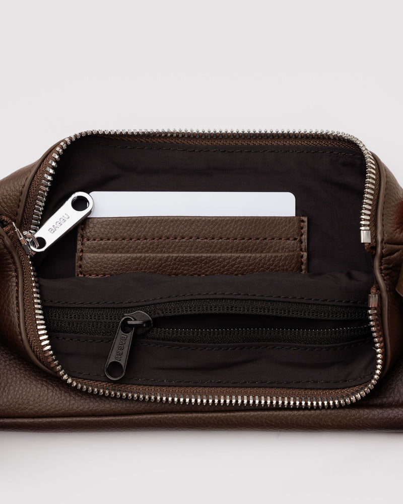 BAGGU  Recycled Leather Pochette - Brown