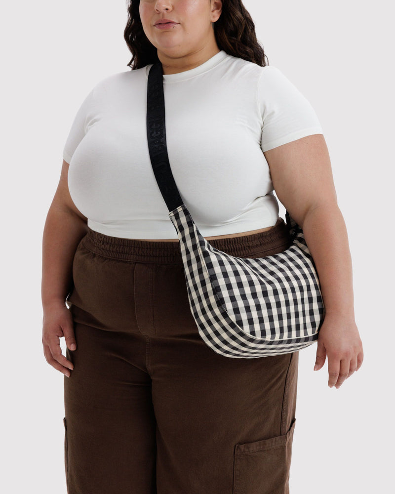 BAGGU  Medium Nylon Crescent Bag - Black and Cream Gingham