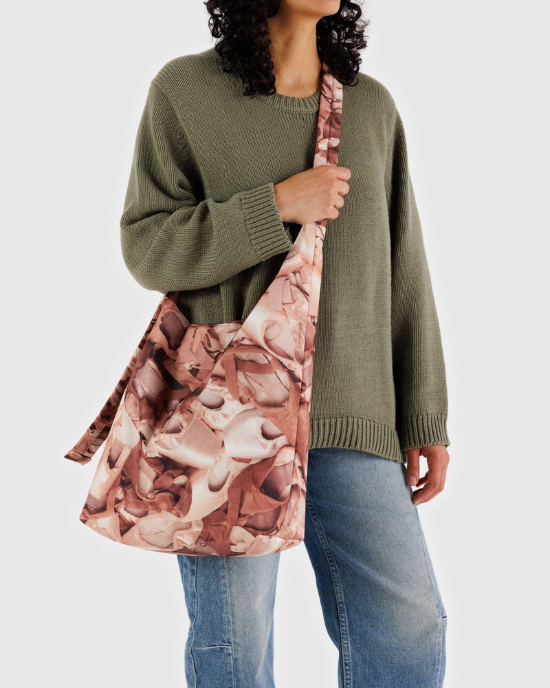 BAGGU Crossbody Bags Large Nylon Sling - Pointe Shoe