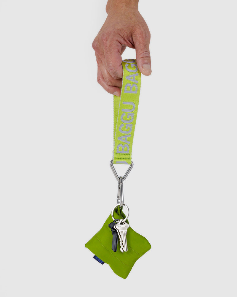 BAGGU.com  Logo Keychain - Citron
