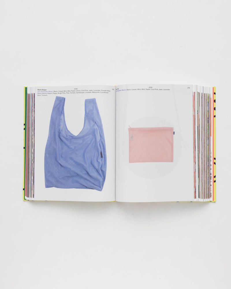 BAGGU  Hold Everything: 15 Years of BAGGU - Yellow Happy