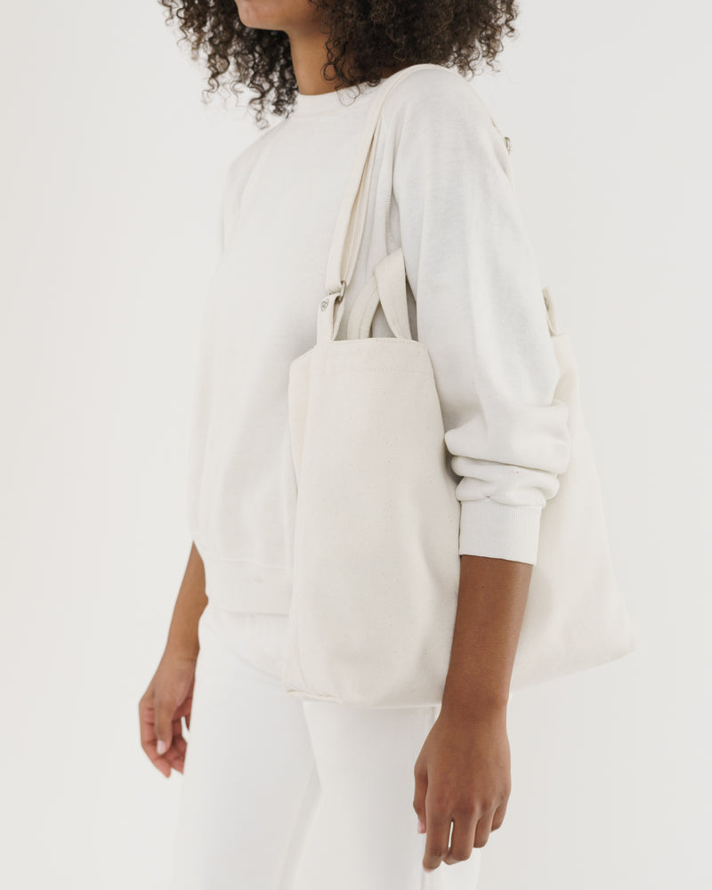 BAGGU.com  Horizontal Duck Bag - Natural Canvas