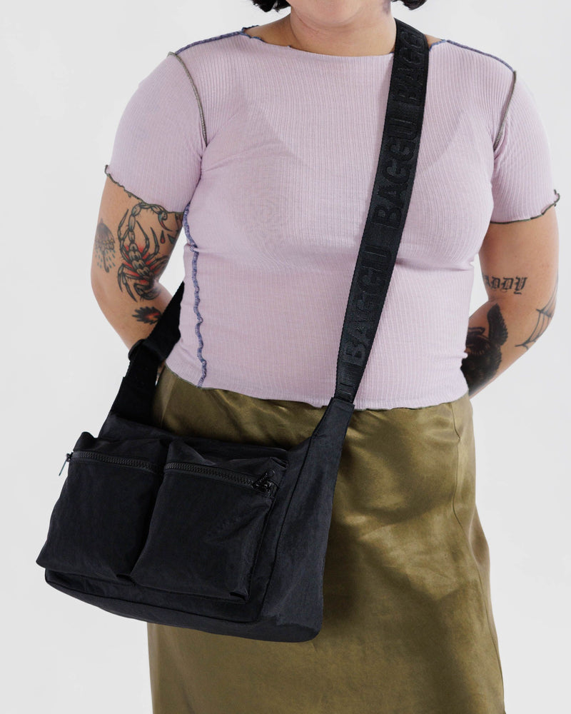 BAGGU  Medium Cargo Crossbody - Black
